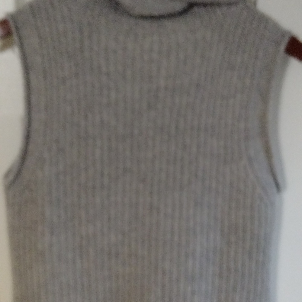 Sak's Fifth avenue 100 cashmere grey great Prepy size Medium - Picture 7 of 9